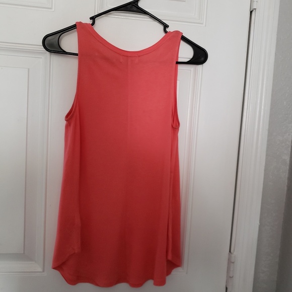Old Navy sleeveless tank top - Picture 3 of 4
